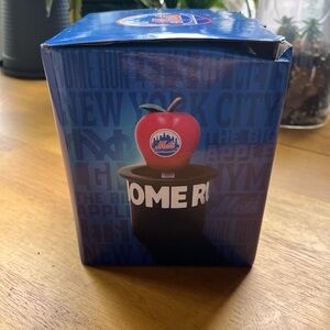 New York Mets Home Run Apple Figurine